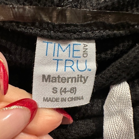 Time and tru maternity hoodie - Picture 2 of 3